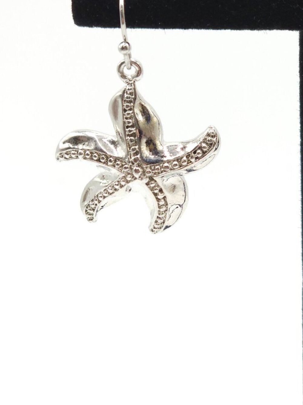 Starfish Dangle Earrings With Silver-Tone Finish And Textured Details - Picture 5 of 8